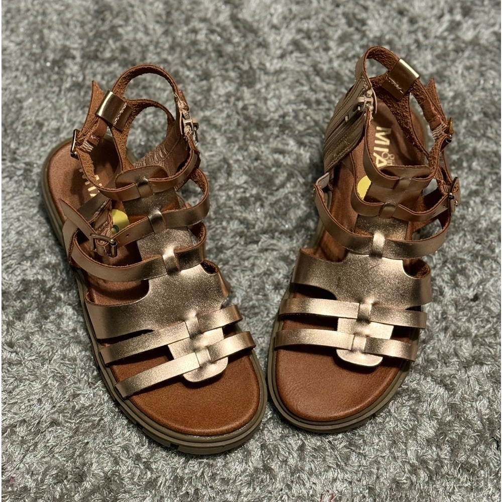 NWOT- Mia Girl Gladiator Sandals